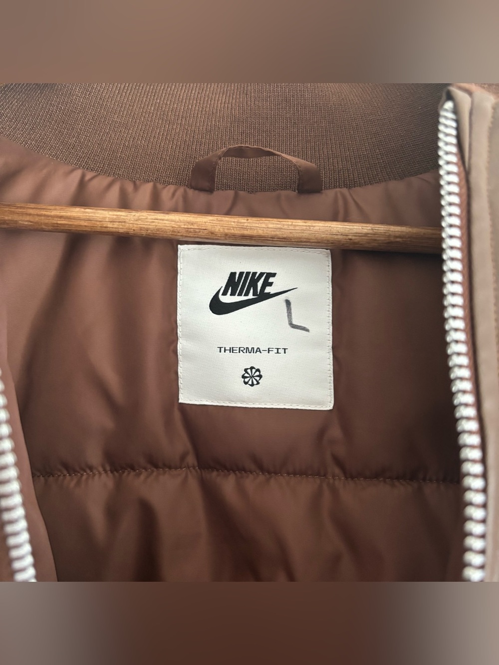 Nike woman’s size medium therma fit Brown Faux Leather Bomber Jacket with check - Picture 6 of 9